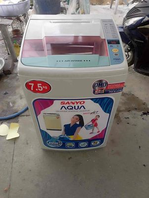 máy giặt sanyo 7kg