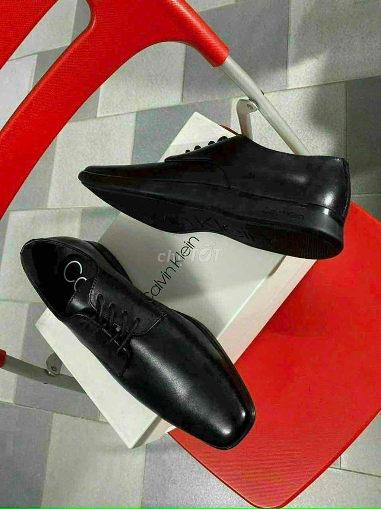 giày CALVINKLEIN SALE. Mua bán Giày dép tại Quận Hải Châu Đà Nẵng được đăng bởi Dũng  hình 1