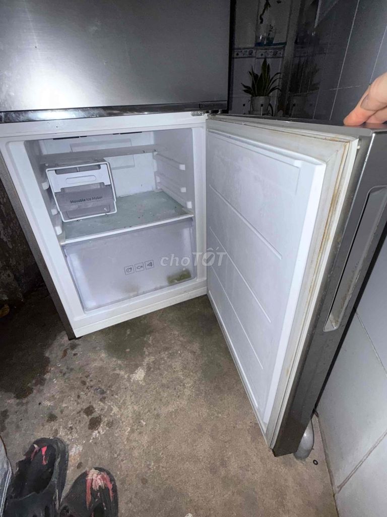 Tủ Lạnh Samsung RB30N4170S8