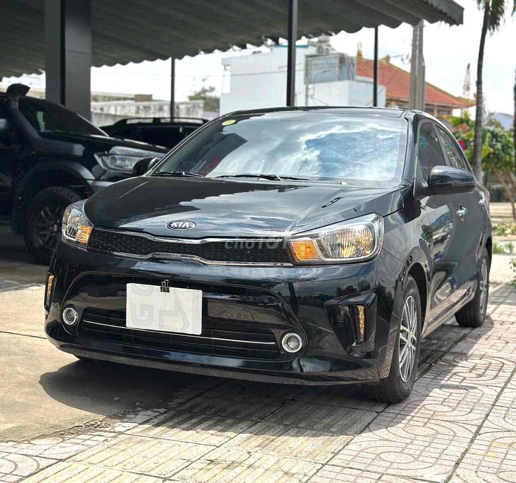 KIA SOLUTO 1.4 MT DELUXE 17.900 km Черный