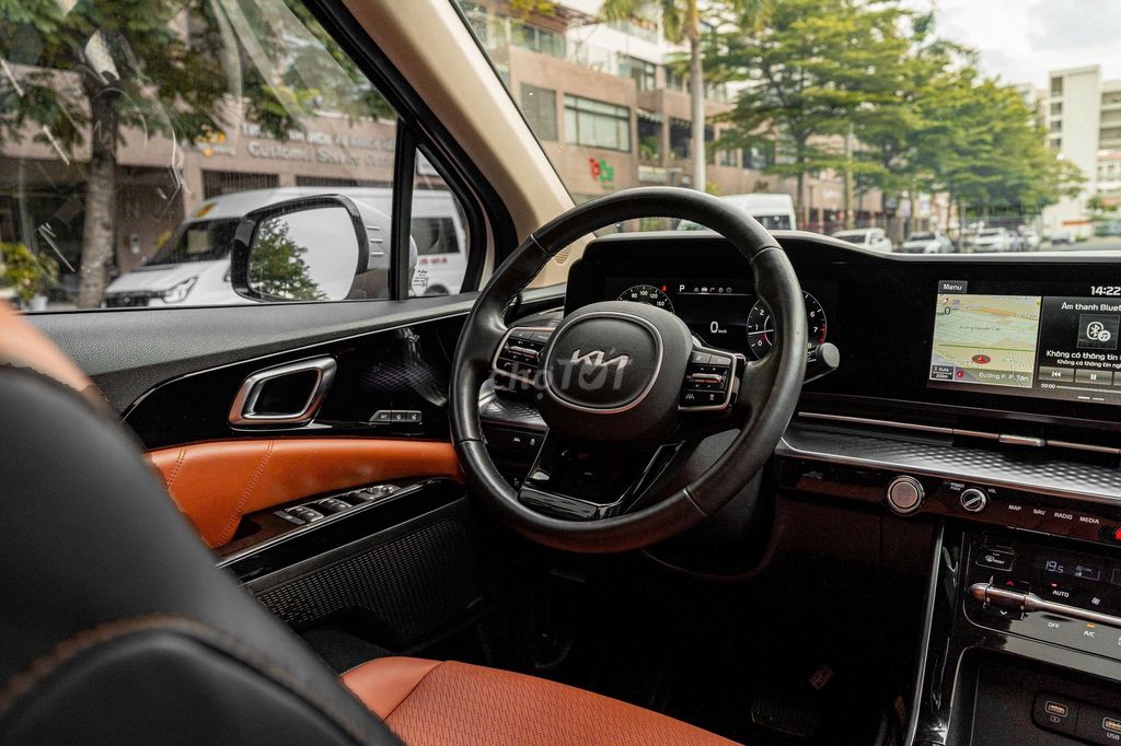 Kia Carnival 2023 Signature 3.5G - 47000 km. Mua bán Ô tô tại Quận 7 Tp Hồ Chí Minh được đăng bởi Minh Anh hình 9