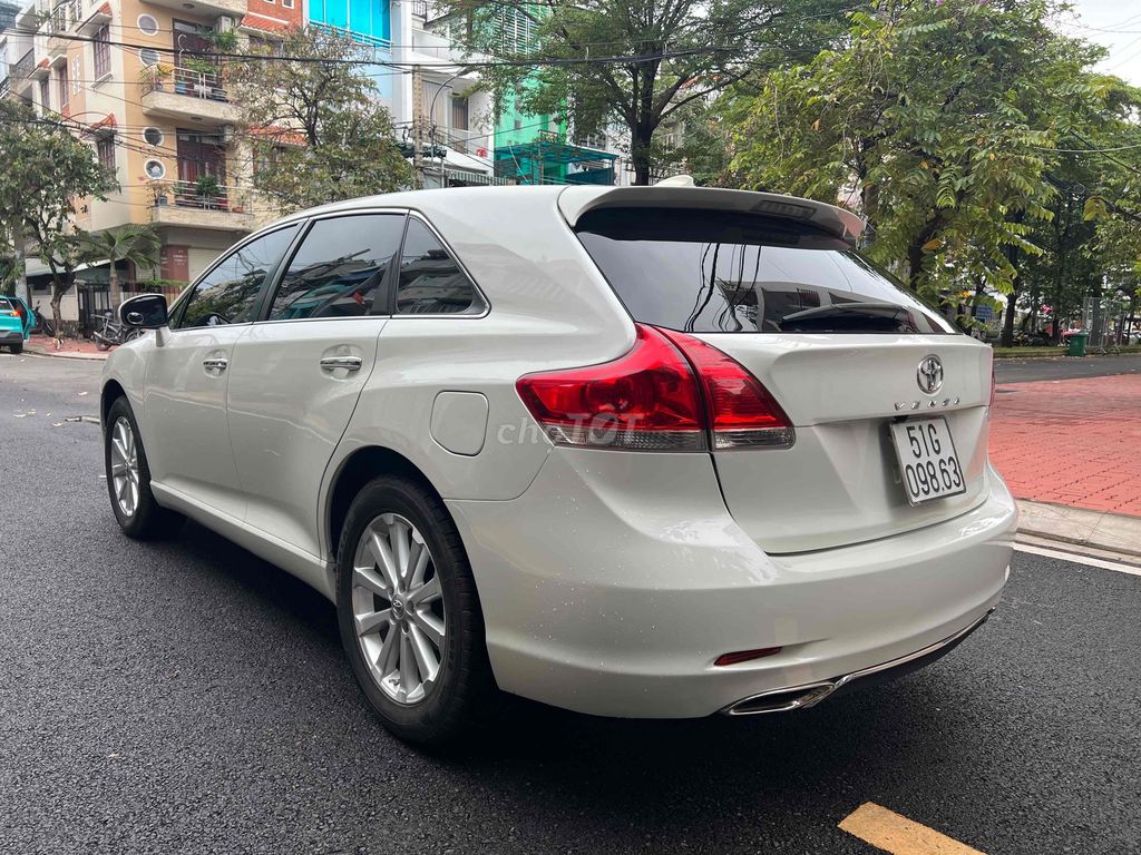 Toyota Venza 2009 Trắng - 96000km. Mua bán Ô tô tại Quận 8 Tp Hồ Chí Minh được đăng bởi Sang giau hình 6