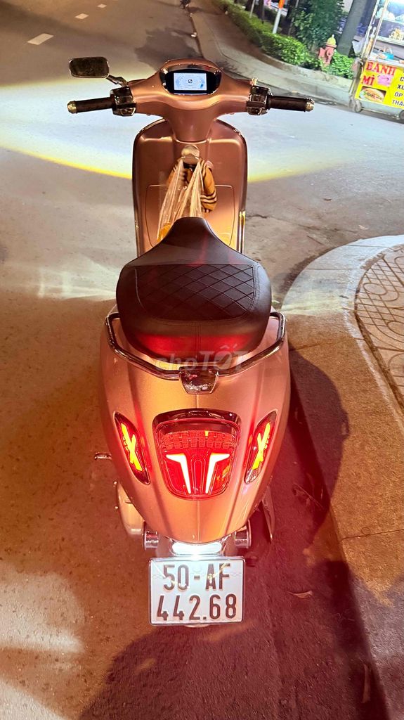 Спринт Piaggio Vespa 125 Up Tech 2026, розовый, 3300 км