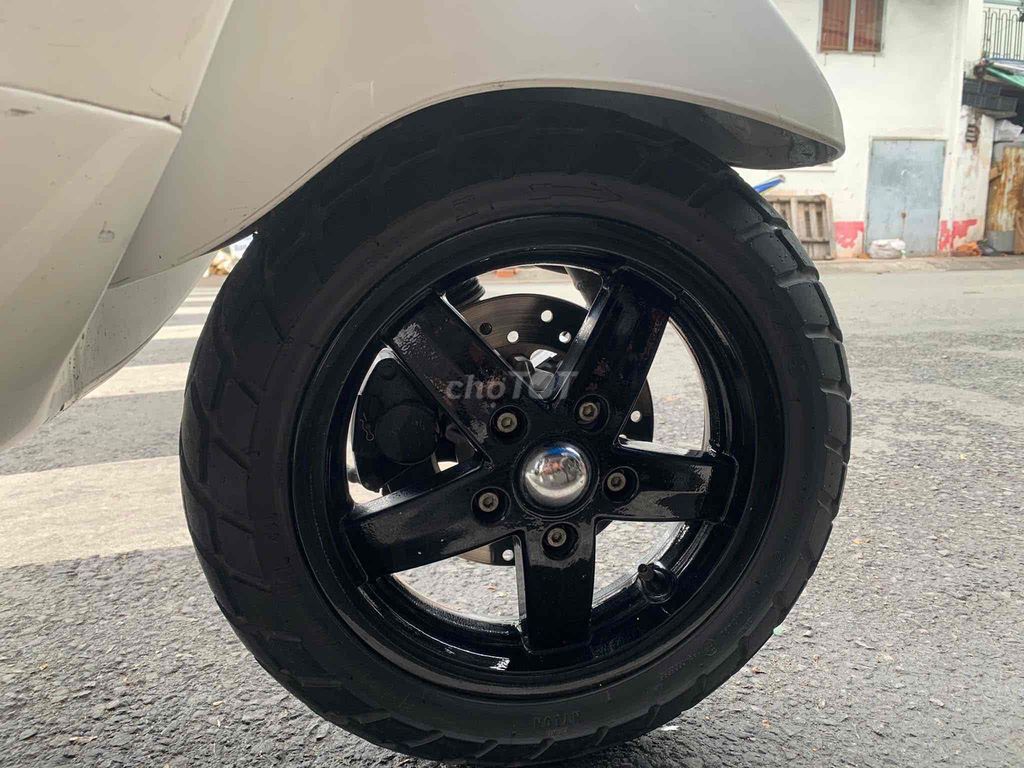 Dư xe nên cần bán Vespa LX Trắng - BS TP. Mua bán Xe máy tại Quận 6 Tp Hồ Chí Minh được đăng bởi Trân hình 6