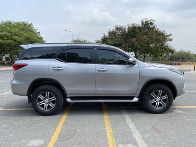 Toyota Fortuner 2.4AT 4x2 2020