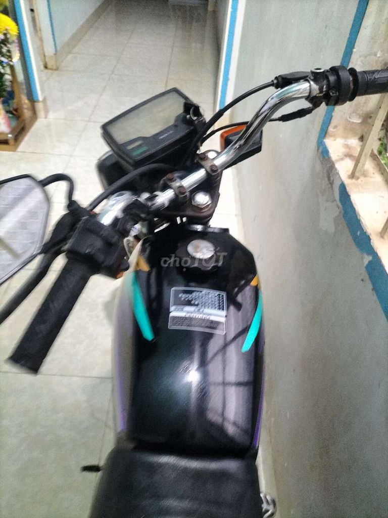 Win 100c màu đen. Mua bán Xe máy tại Thành phố Buôn Ma Thuột Đắk Lắk được đăng bởi khanhsang hình 3