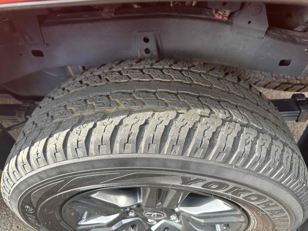 TOYOTA HILUX 4x2 AT 2021 NHẬP KHẨU. Mua bán Ô tô tại Thành phố Pleiku Gia Lai được đăng bởi Đức hình 13