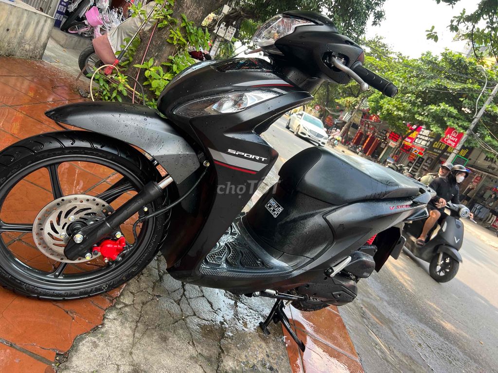 Honda Vision 2023 черный 2000 км