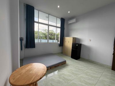 Phòng mới đủ nội thất gần cầu chữ Y