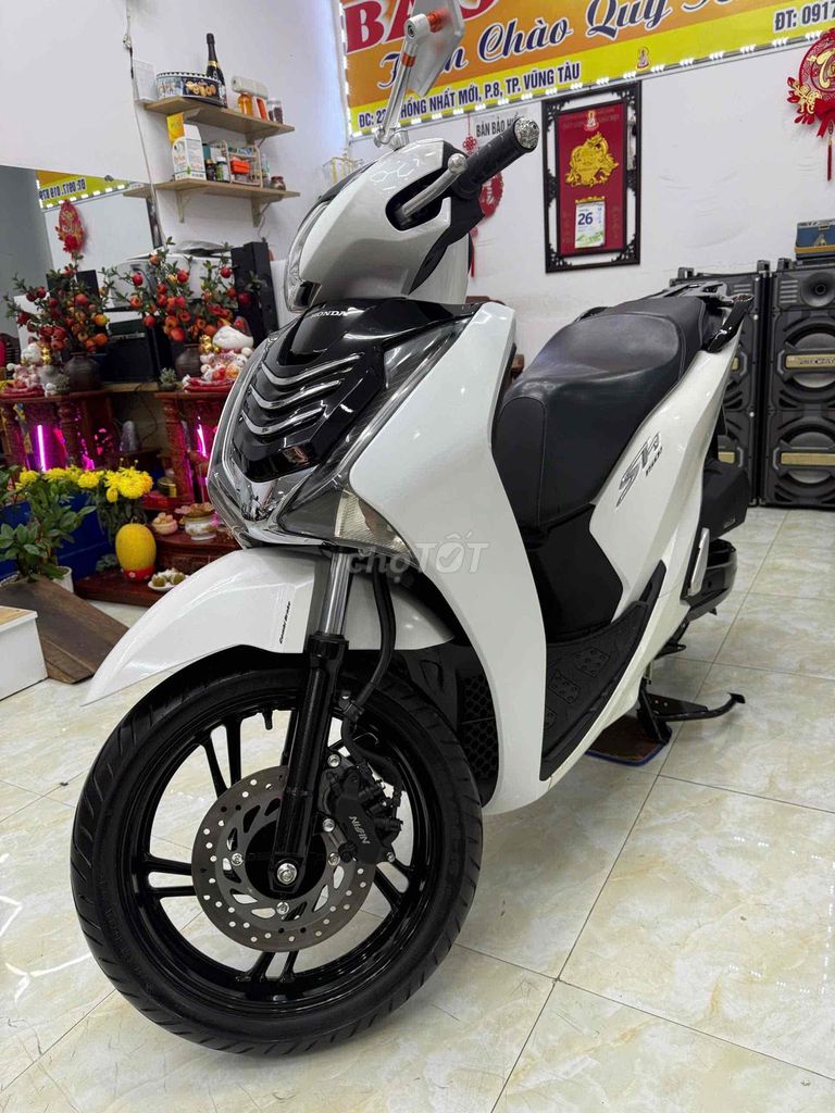 Honda SH 150 CBS 2018 белый