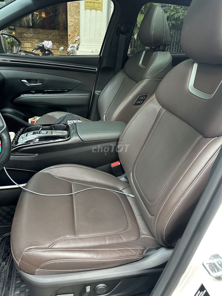 Hyundai Tucson 2023 1.6 AT Turbo - 18000 km. Mua bán Ô tô tại Quận Nam Từ Liêm Hà Nội được đăng bởi Nguyễn Mạnh hình 14