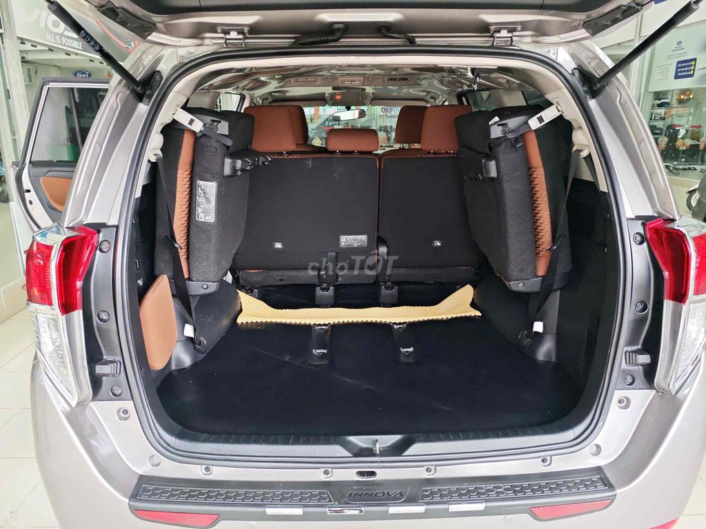 Toyota Innova E 2020 137000 km. Mua bán Ô tô tại Quận 12 Tp Hồ Chí Minh được đăng bởi Salon Ô tô Hoàng Minh Phát hình 19