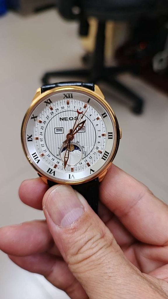 Đồng hồ NEOS Shipka Nam 40mm. Mua bán Đồng hồ tại Quận Hồng Bàng Hải Phòng được đăng bởi pham dung hình 1