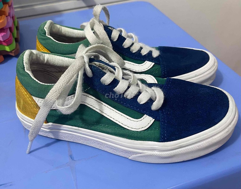 Giày Vans auth cho bé size 32.5 chân 19-20cm