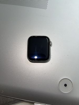 Bán xác Apple Watch s5 40mm. Mua bán Thiết bị đeo thông minh tại Quận 10 Tp Hồ Chí Minh được đăng bởi Thuận Chuyên hàng chính hãng