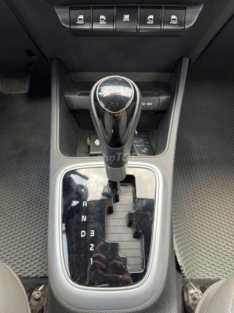 Kia Soluto 2021 Deluxe 1.4 AT, màu trắng,12.000 km. Mua bán Ô tô tại Quận Bình Tân Tp Hồ Chí Minh được đăng bởi Son Do hình 11