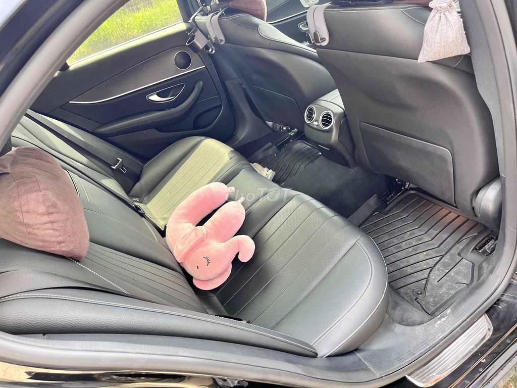 Mercedes Benz E Class 2021 E180 - 25000 km. Mua bán Ô tô tại Quận 7 Tp Hồ Chí Minh được đăng bởi Lê quốc toàn hình 8