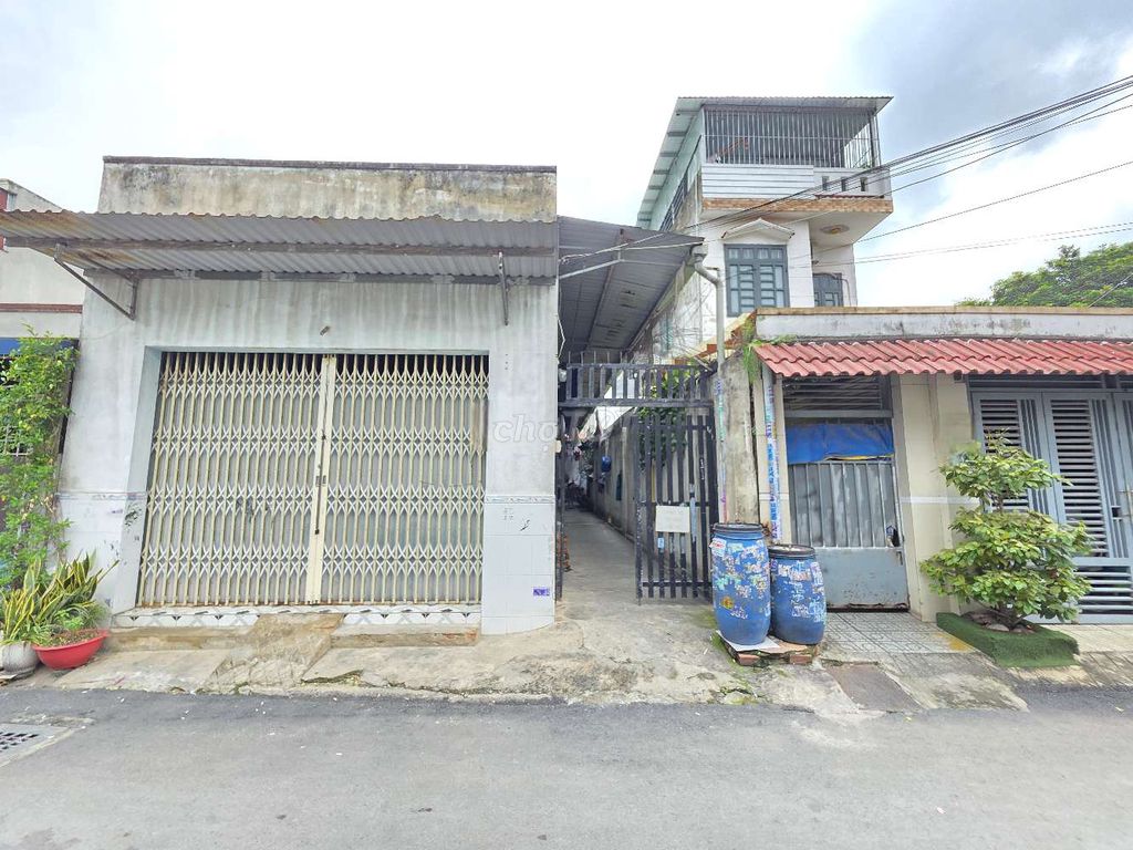 Nhà trọ mặt tiền  gần VinCom Dĩ An, p Dĩ An,Dĩ An.( Dĩ An Tphcm
