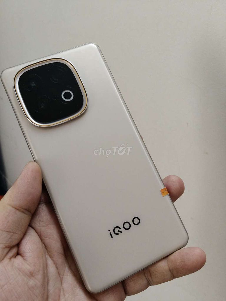 iQOO Z10 Turbo Plus 12GB/256GB Vàng. Mua bán Điện thoại tại Quận Ninh Kiều Cần Thơ được đăng bởi Tuấn hình 1