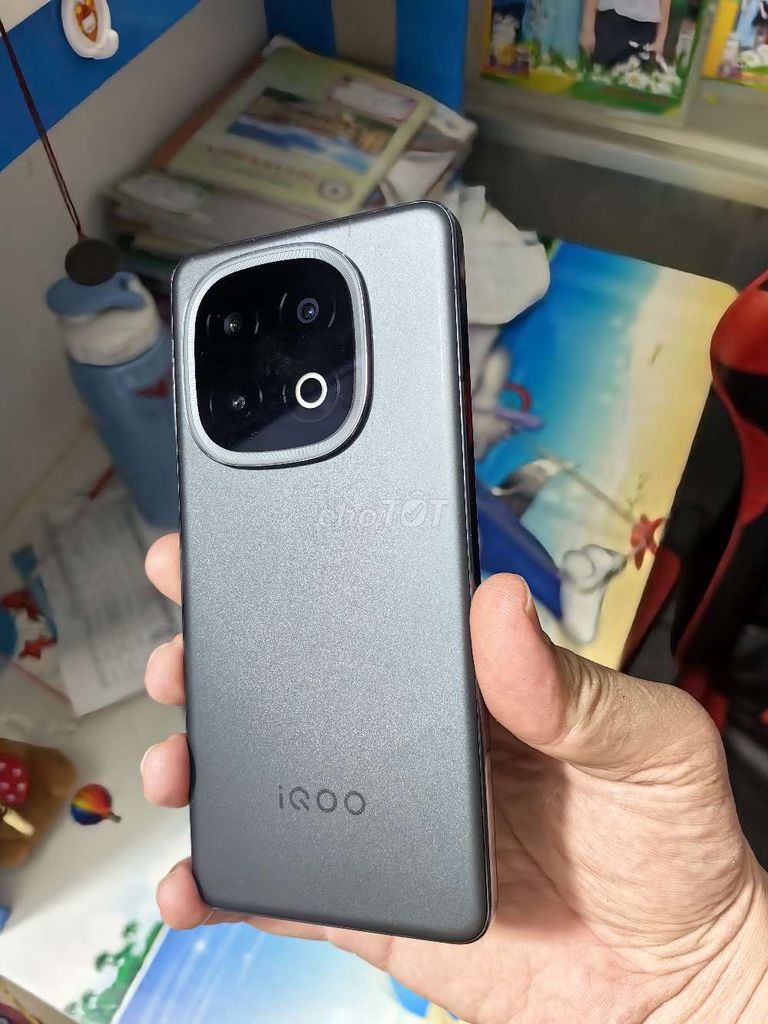 iQOO 13 256GB Xám. Mua bán Điện thoại tại Quận 7 Tp Hồ Chí Minh được đăng bởi tienxu hình 1