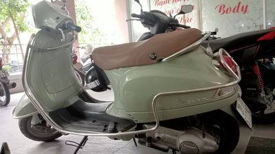 Bán xe Vespa LX125 màu xanh oiu đk2017 biển Hà Nội. Mua bán Xe máy tại Huyện Gia Lâm Hà Nội được đăng bởi Hà Lê