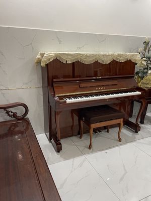 Piano Yamaha W106B