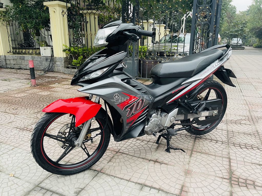 YAMAHA EXCITER 135 ĐỎ ĐEN CÔN TAY MÁY NGUYÊN. Mua bán Xe máy tại Quận Cầu Giấy Hà Nội được đăng bởi A Nam hình 1