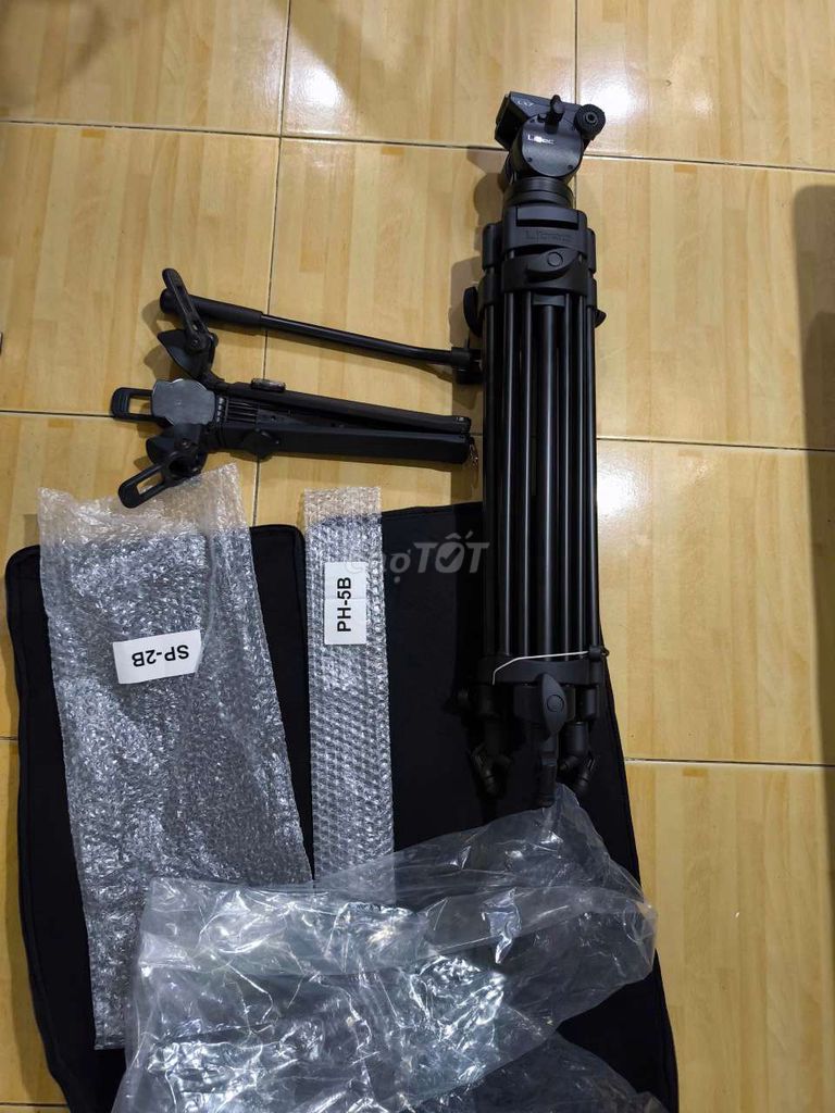 Chân máy quay Libec LX7 Như mới. Mua bán Máy ảnh, Máy quay tại Quận 3 Tp Hồ Chí Minh được đăng bởi Nguyễn Mậu Tùng Anh hình 1