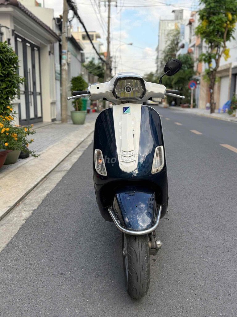 Vespa 125-3Vie(2013)bs29,xe đẹp keng,máy  êm ru. Mua bán Xe máy tại Quận 7 Tp Hồ Chí Minh được đăng bởi Trung Anh hình 8
