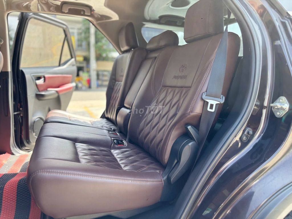 Toyota Fortuner 2018 MT màu nâu 130000 km -689tr. Mua bán Ô tô tại Thành phố Dĩ An Bình Dương được đăng bởi Siêu Thị Ô Tô Bình Dương  hình 13
