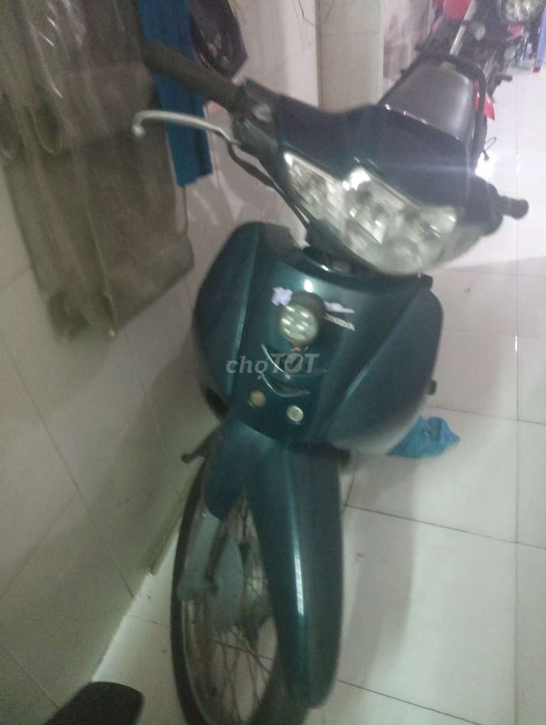 Xe wave đang chạy máy êm zin toàn bộ. Mua bán Xe máy tại Thành phố Ngã Bảy Hậu Giang được đăng bởi Lê Thành hình 1