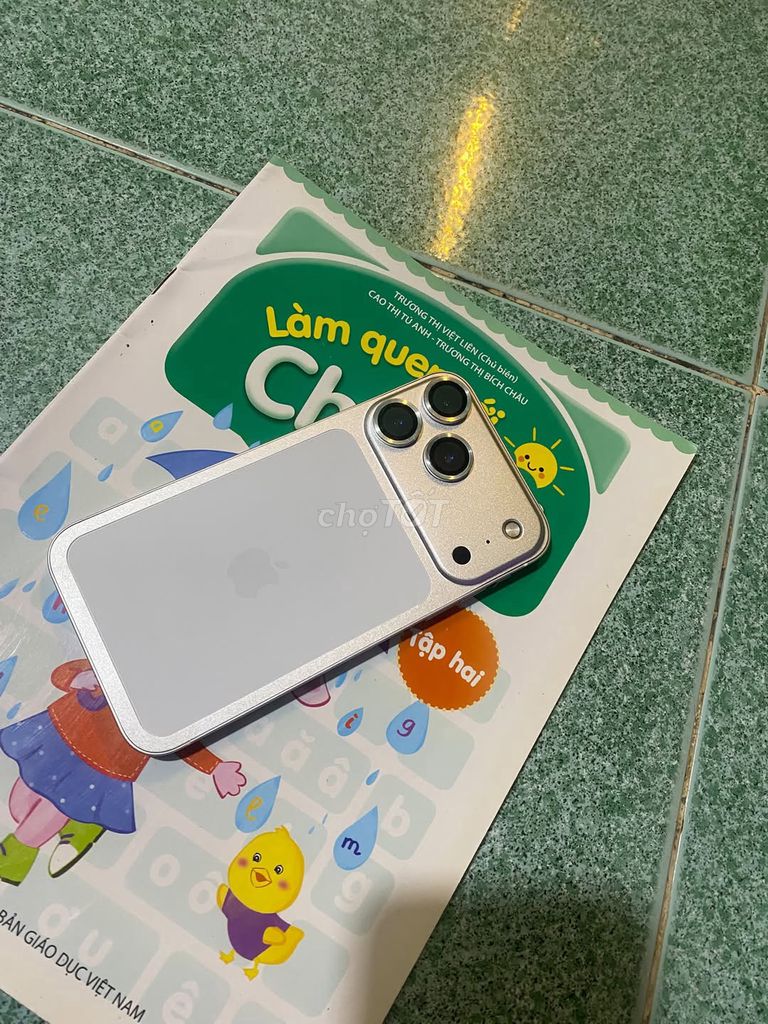 Apple iPhone XR Vàng Đã sử dụng. Mua bán Điện thoại tại Quận 12 Tp Hồ Chí Minh được đăng bởi Hội Đồ Điện Tử hình 1