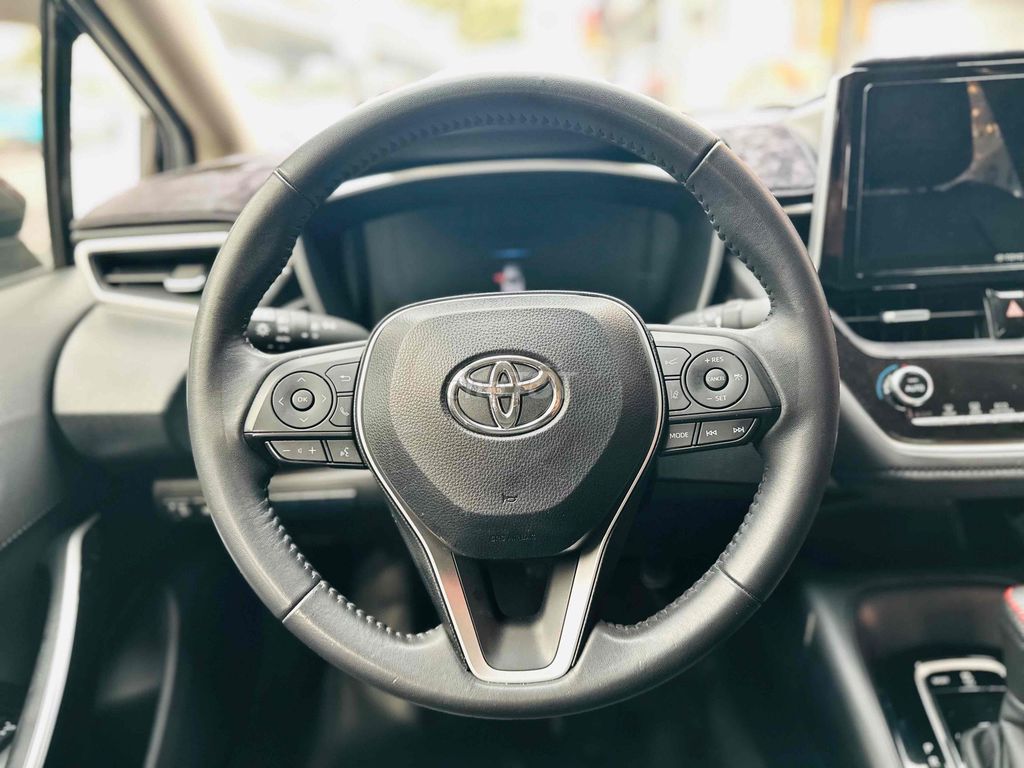 Toyota Altis 2022 1.8V Đen 37.000 km. Mua bán Ô tô tại Quận Hoàng Mai Hà Nội được đăng bởi anh Biên hình 10