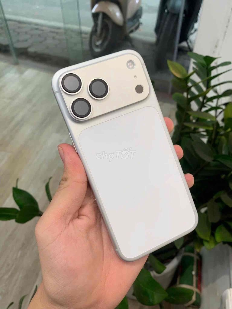Bán Iphone 17 Pro Max 2Tb quốc tế màu Bạc. Mua bán Điện thoại tại Huyện Bình Chánh Tp Hồ Chí Minh được đăng bởi Long Tech hình 1