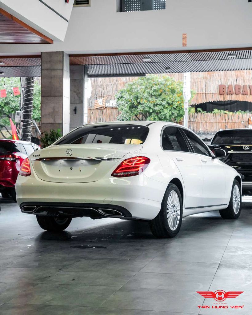 🌧️ Mercedes C250 , 2016 🌧️
 xe cực đẹp. Mua bán Ô tô tại Quận Hải Châu Đà Nẵng được đăng bởi TÂN HƯNG YÊN AUTO hình 7