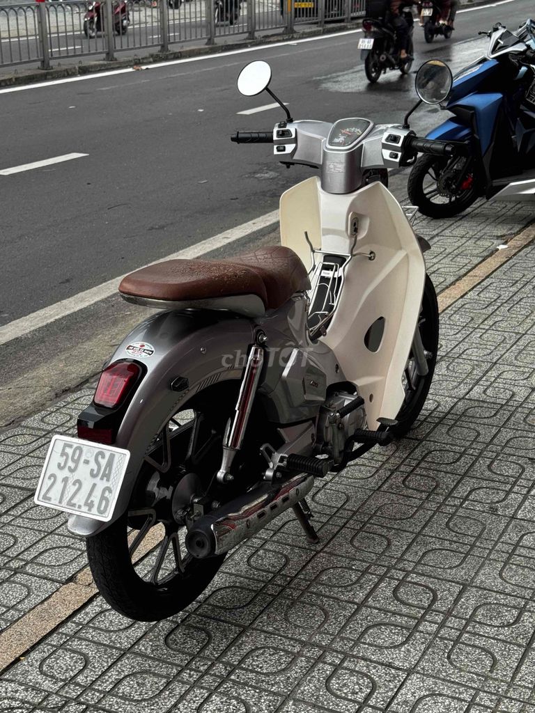 Honda Super Cub 50cc 2024 Bạc xám bstp