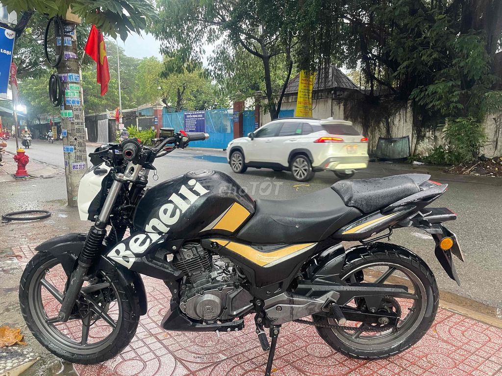 Benelli TNT150 2017 biển số thành phố. Mua bán Xe máy tại Huyện Bình Chánh Tp Hồ Chí Minh được đăng bởi Phong Vũ hình 4