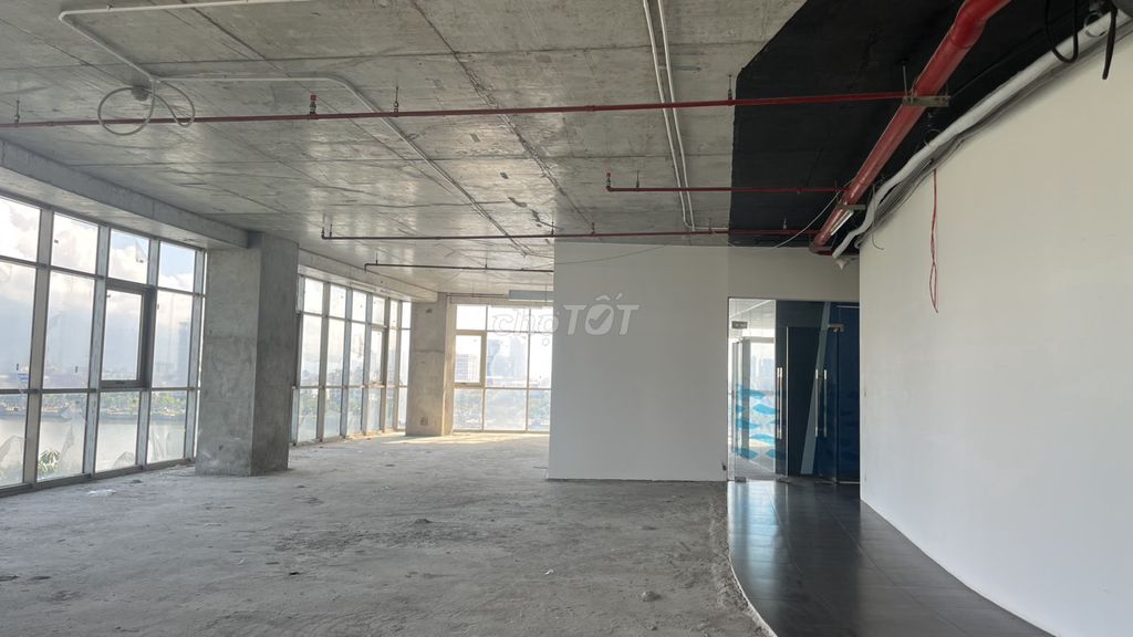 Cho thuê văn phòng mặt tiền Bạch Đằng, tòa văn phòng hạng A Đà Nẵng. 