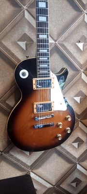 GUITAR ĐIỆN FRESHER .KIỂU DÁNG LESPAUL