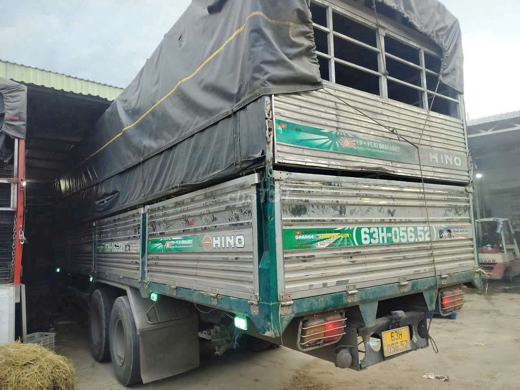 Hino 15t thùng bạt dài 9m5 zin đẹp. Mua bán Xe tải, xe ben tại Thành phố Thuận An Bình Dương được đăng bởi Tran van thuong hình 4
