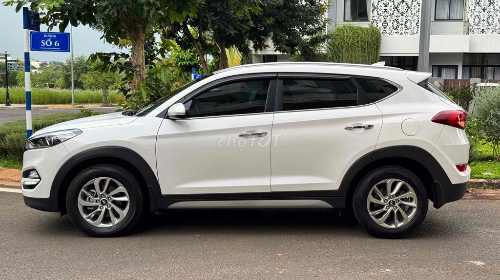 Hyundai Tucson 2018 2.0 AT - 49000 km. Mua bán Ô tô tại Thành phố Buôn Ma Thuột Đắk Lắk được đăng bởi đạt lê hình 5