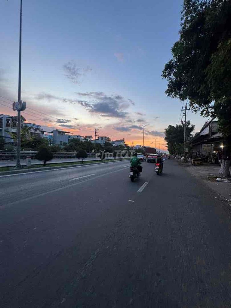 2 tầng mặt tiền Trường Chinh,Nguyễn Phước Nguyên Thanh Khê