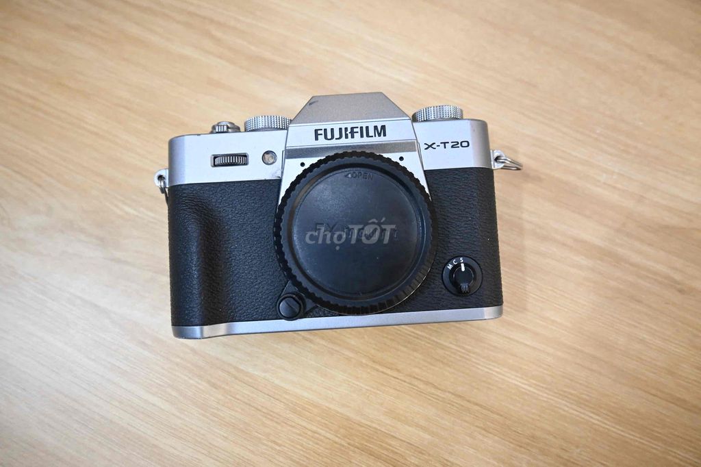 Máy ảnh Fujifilm XT20 Bạc. Mua bán Máy ảnh, Máy quay tại Quận Tân Bình Tp Hồ Chí Minh được đăng bởi Phúc hình 1