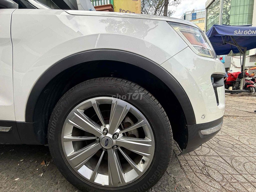 Ford Explorer Limited 2019 Trắng 71.000km. Mua bán Ô tô tại Quận Tân Bình Tp Hồ Chí Minh được đăng bởi Sài Gòn Ford hình 11