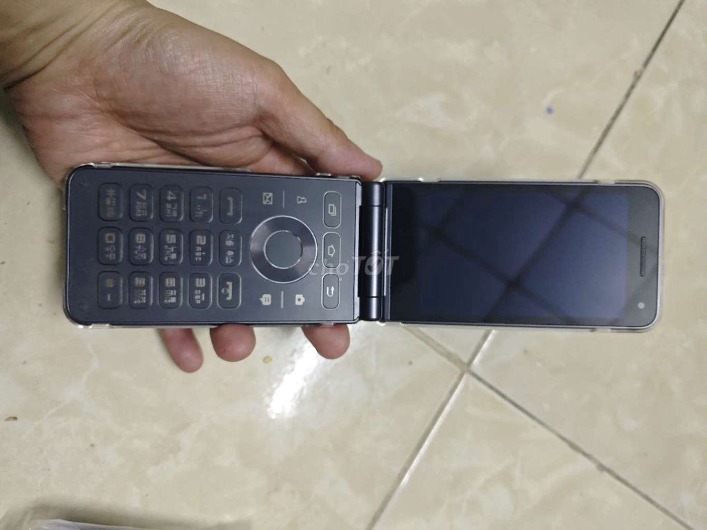 Samsung Galaxy Folder 2 Xám. Mua bán Điện thoại tại Quận 12 Tp Hồ Chí Minh được đăng bởi Johnny Lộc hình 1