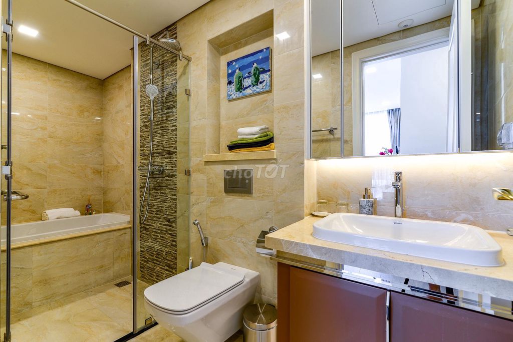 Апартаменты 52м² в комплексе Vinhomes Golden River Bason