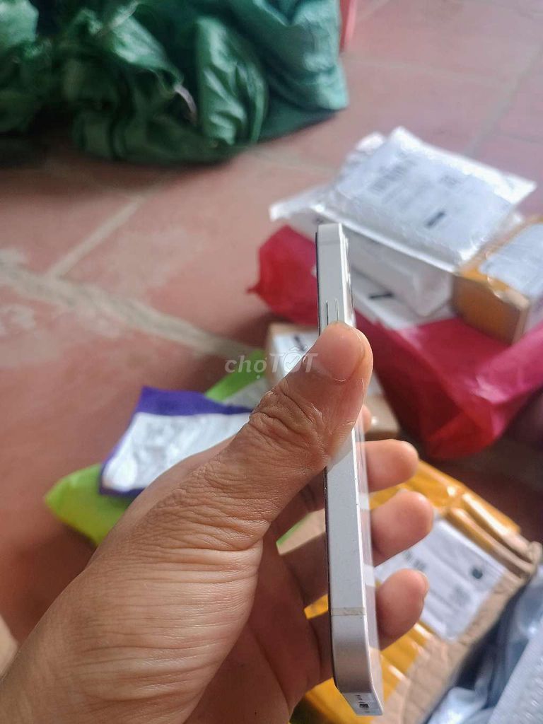 Ip 12 mini. Mua bán Điện thoại tại Huyện Hoài Đức Hà Nội được đăng bởi Binbin Ất hình 2