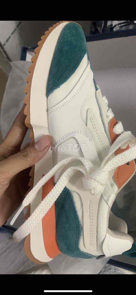 mẹ hoạc bé z36 hoạc chân 35 bon chen