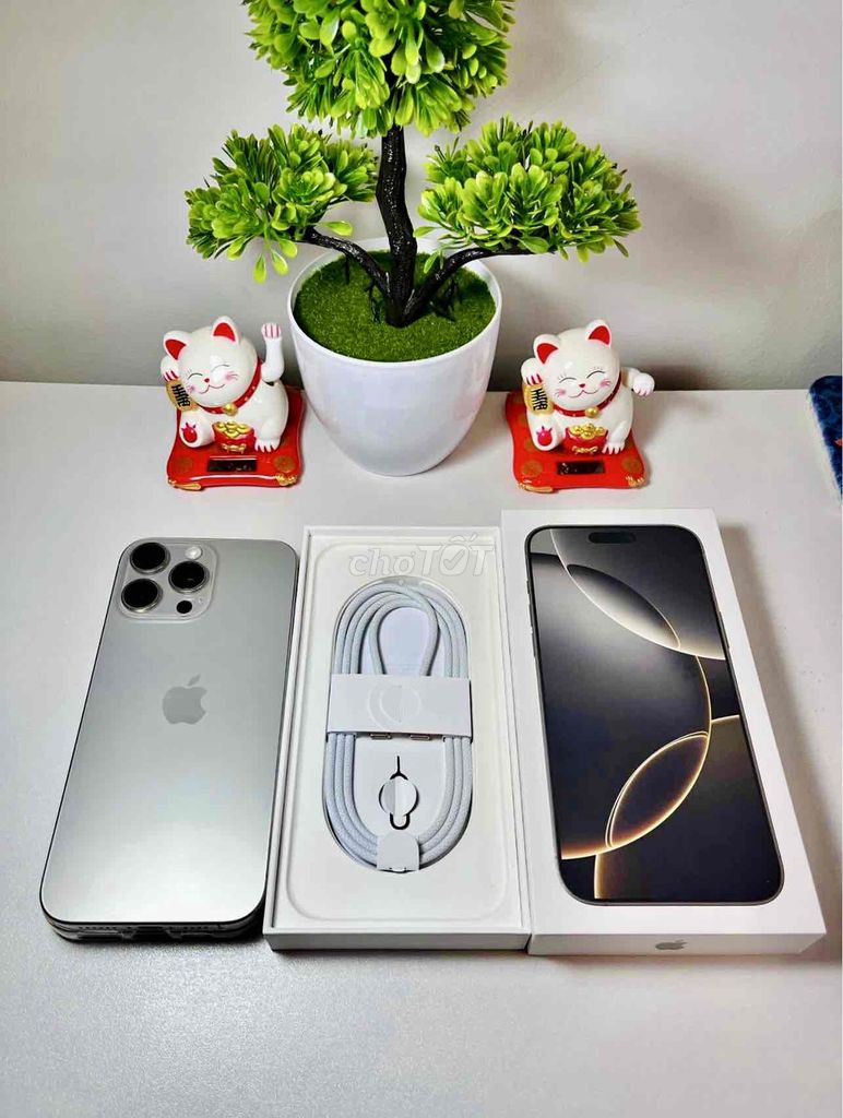 iPhone 16 Pro Max 256G Titan FULLBOX BH APPLE 2025. Mua bán Điện thoại tại Quận 10 Tp Hồ Chí Minh được đăng bởi iStockHCM hình 1