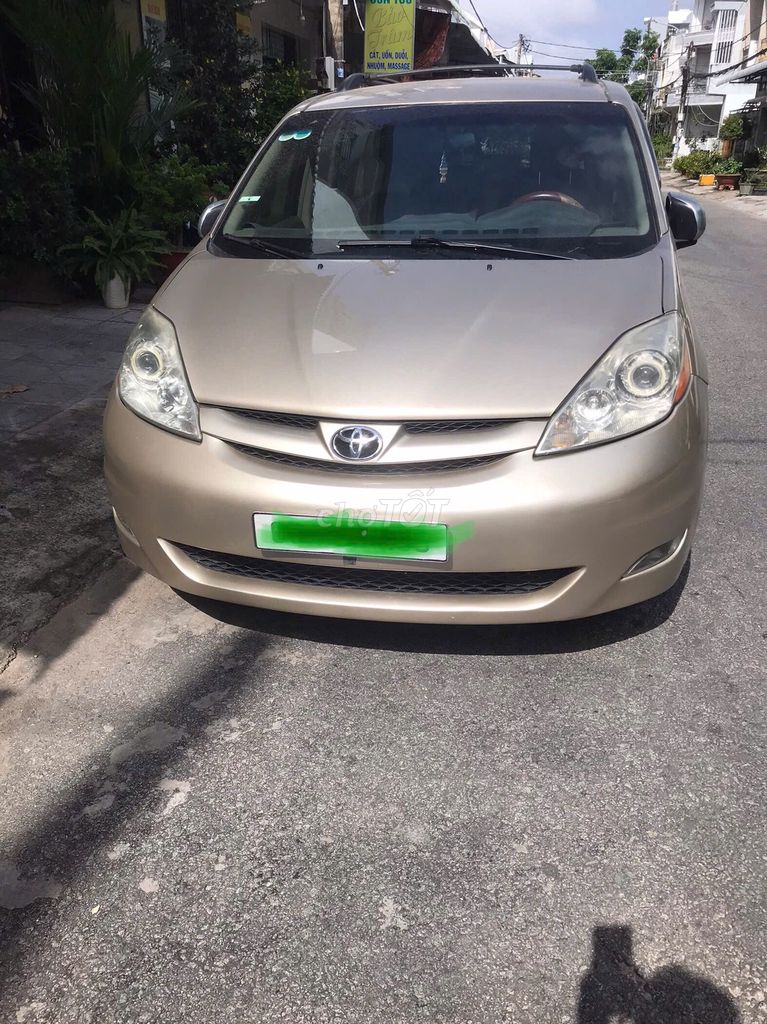 Toyota Sienna 2008  - odo 100.000. Mua bán Ô tô tại Thành phố Rạch Giá Kiên Giang được đăng bởi Nguyễn thịnh hình 2